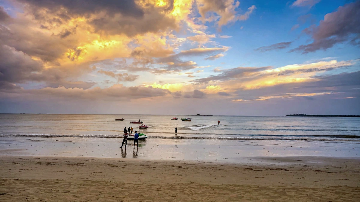 natural_beach_landscape_1200x675 Tourists enjoying water sports at Corbyns Cove Beach in Port Blair, Andaman.